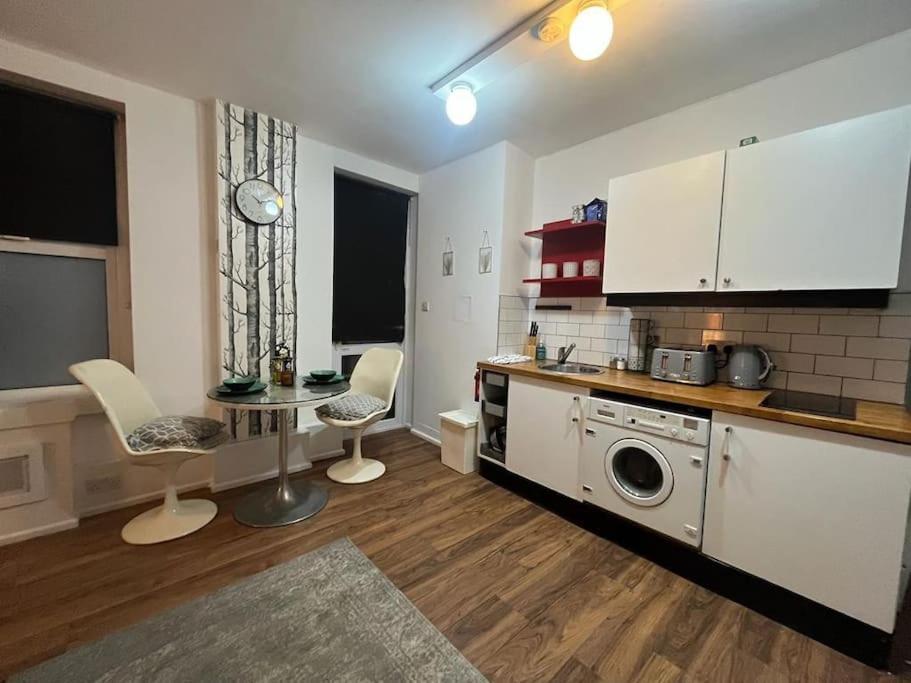 Tree Studio Apartment Barbican F3 London Exterior foto