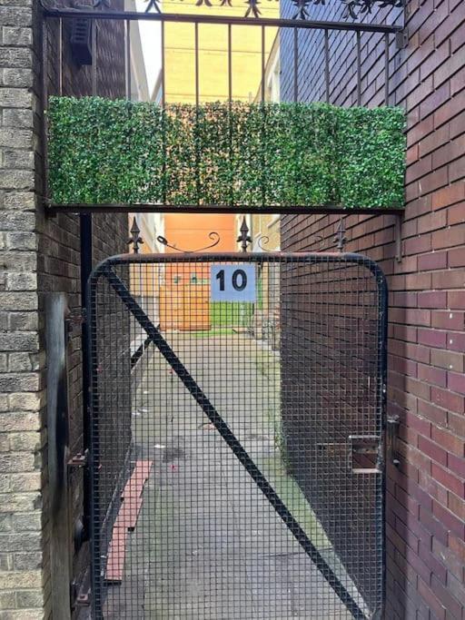 Tree Studio Apartment Barbican F3 London Exterior foto