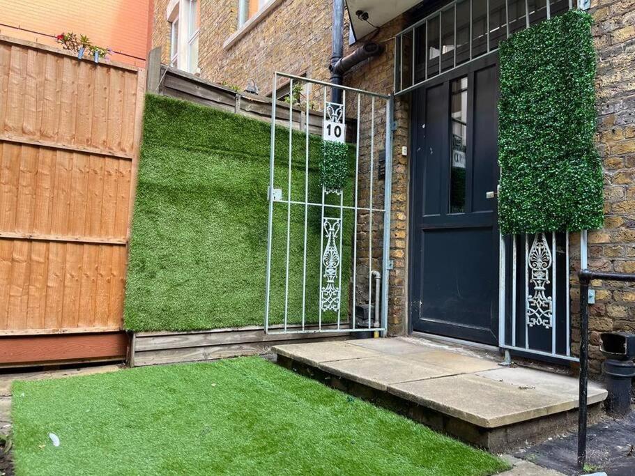 Tree Studio Apartment Barbican F3 London Exterior foto